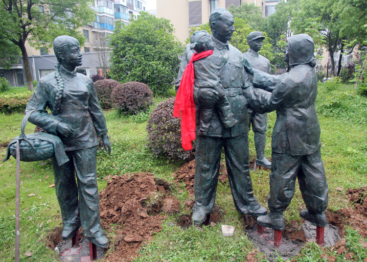 �T�~�������